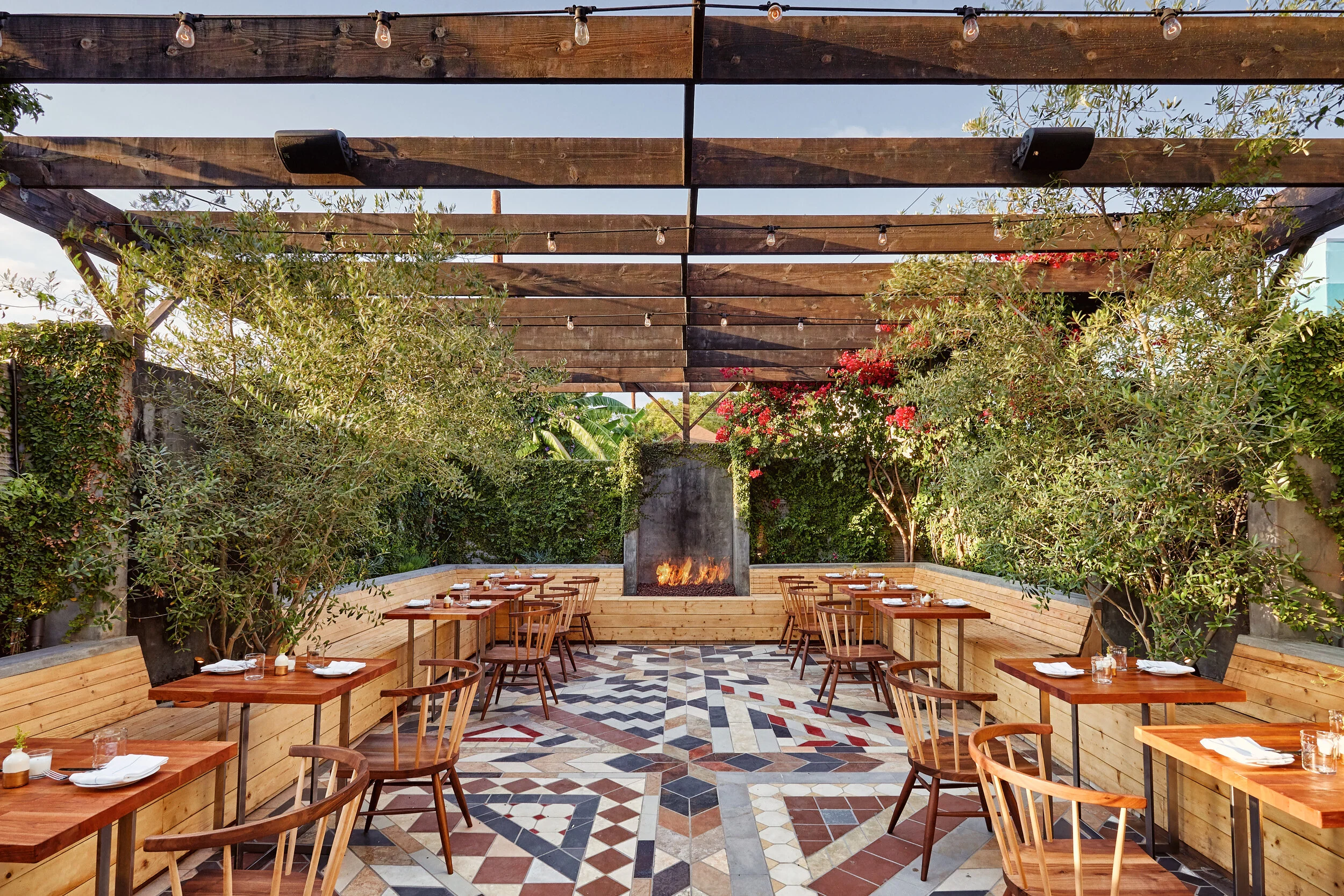 3701-3709 W Sunset Blvd — URBANLIME